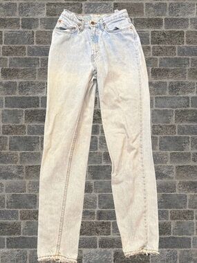 Vintage Levi’s 512 Light Wash Jeans W32 Raw Hem Slim Taper Made in USA cotton